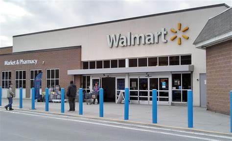 Walmart berlin wi - More Info Extra Phones. Phone: (920) 361-9800 Phone: (920) 361-1583 Services/Products DVDs, Video Games, Music CDs & Tapes, Wedding Party Gifts, Grills. Payment ... 
